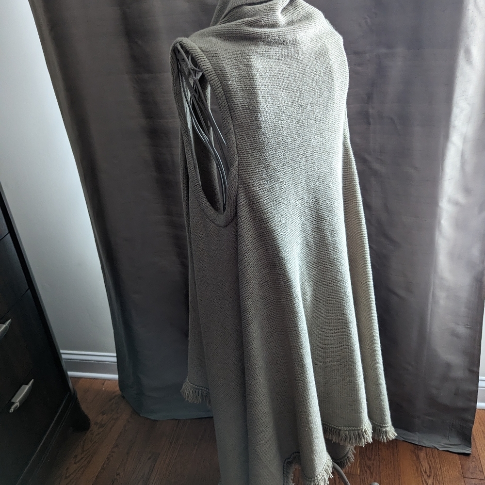 Knit Vest - Picture 3 of 5